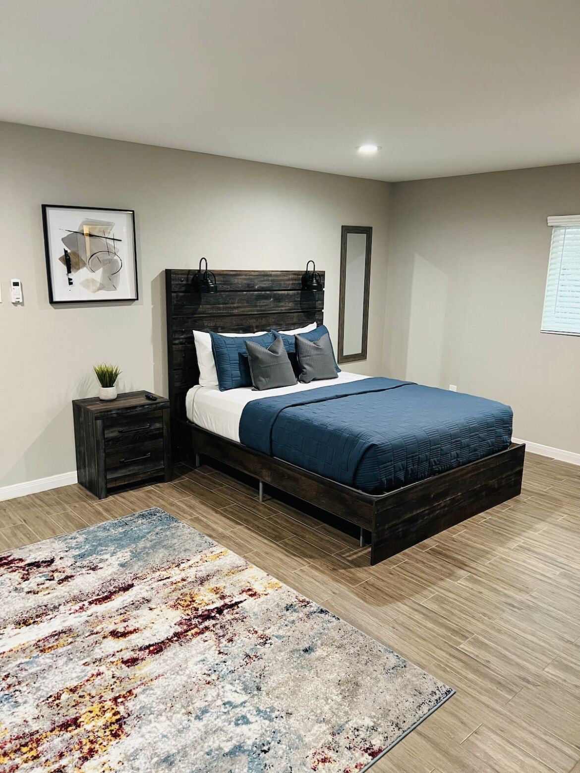 Free Parking| Montrose| Downtown