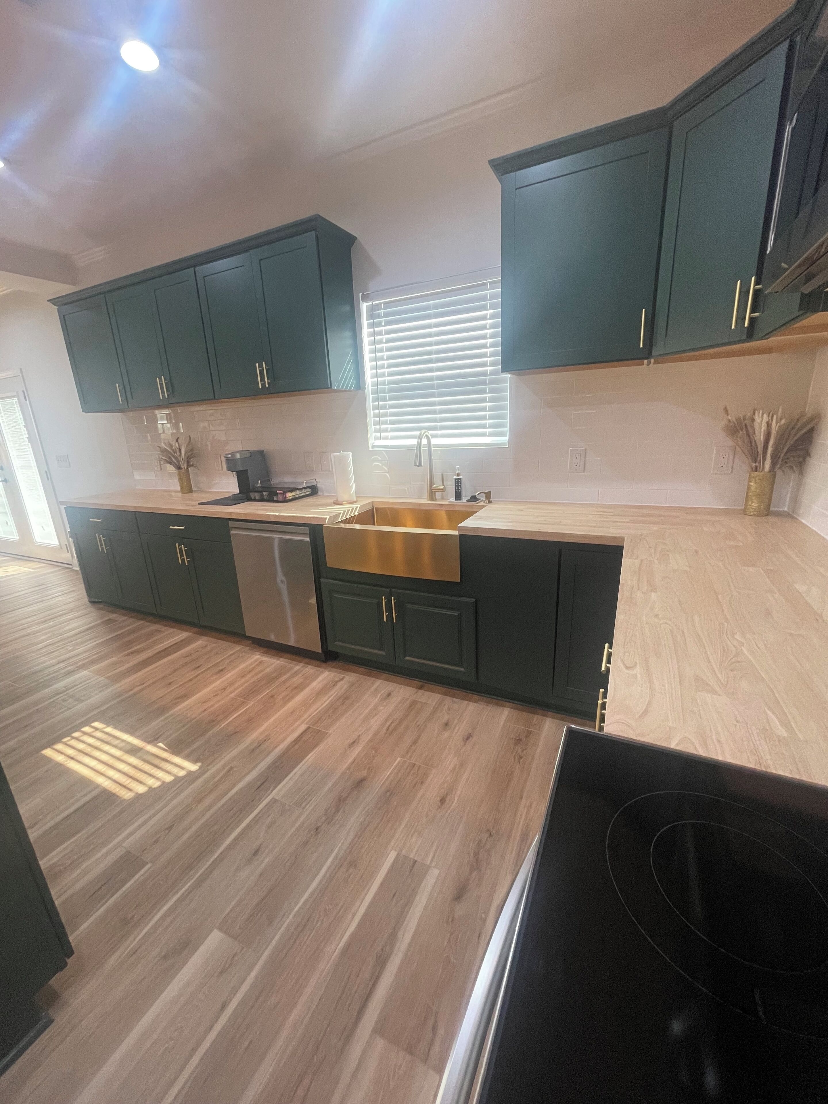 Beautiful New Charlotte Home 4 BR 3 Full Baths Sleeps 12 