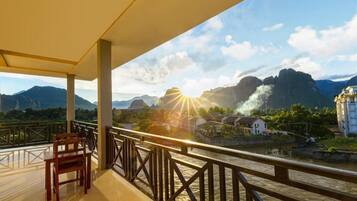 Family Room | Balcony
