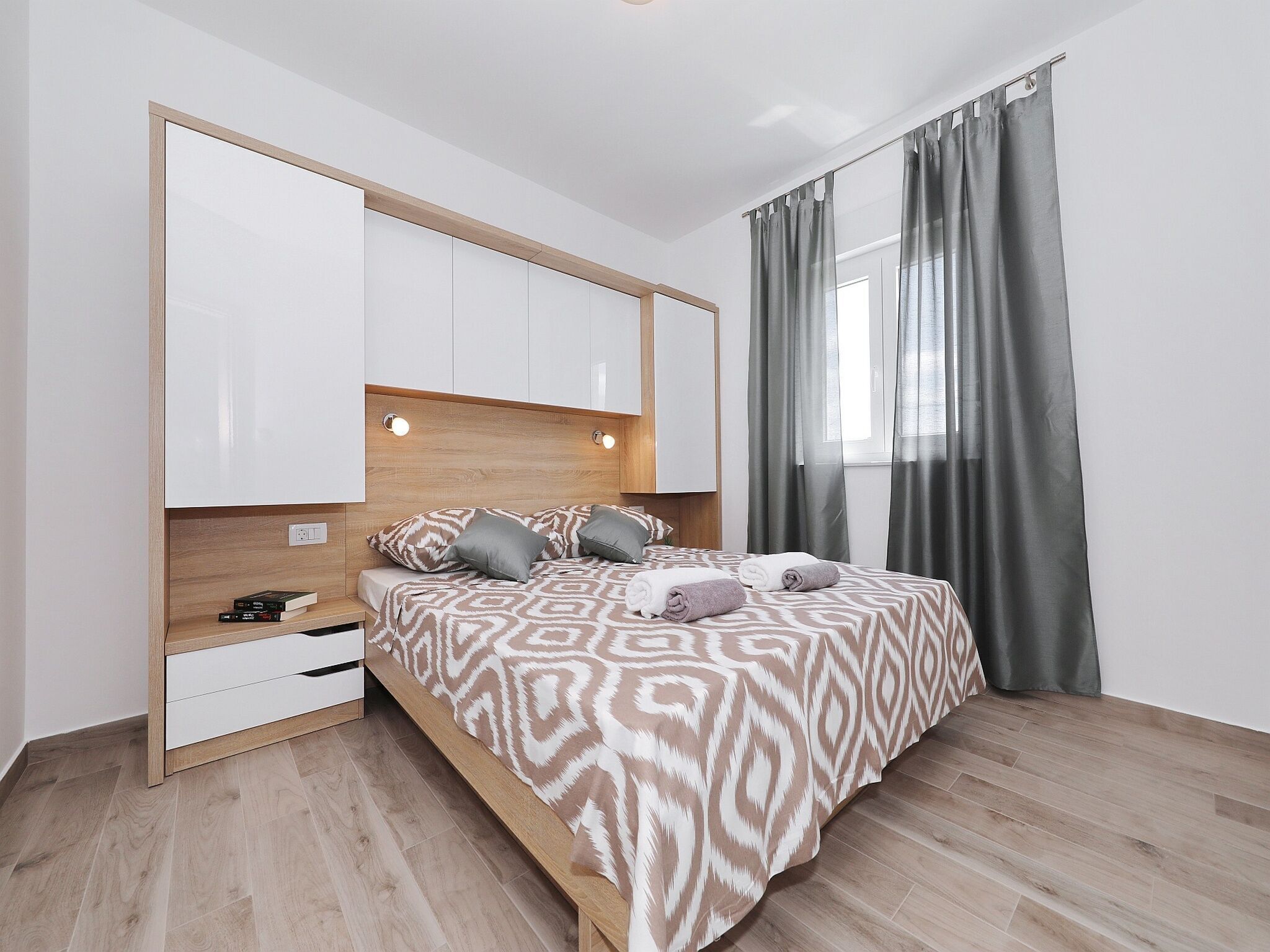 Apartments Grandevista-with Swimmingpool (79841-a2) - Seline - Starigrad