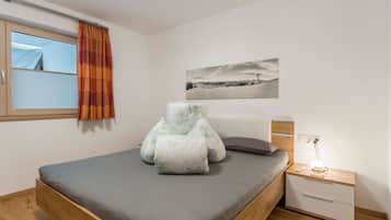 2 Schlafzimmer, Bügeleisen/Bügelbrett, kostenloses WLAN, Bettwäsche