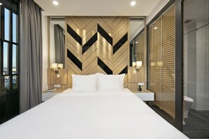 Family Apartment | Premium bedding, memory-foam beds, minibar, desk - Dolphin Hotel and Apartment (Da Nang)