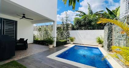 Lujo en el Centro de Bonao Piscina Privada King Bed
