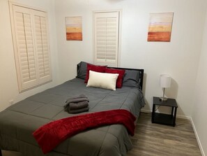 3 Schlafzimmer, Zimmersafe, Schreibtisch, Bügeleisen/Bügelbrett