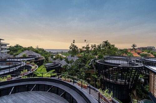 Canggu Cabana Beach Resort by Ini Vie Hospitality