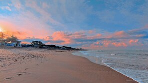 Beach - Canggu Cabana Beach Resort by Ini Vie Hospitality (Canggu)