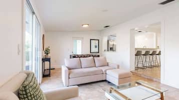 Smart TV, fireplace, offices