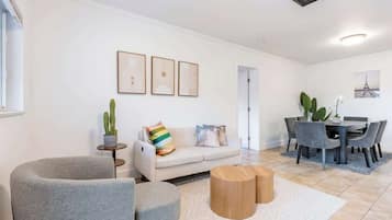 Smart TV, fireplace, offices