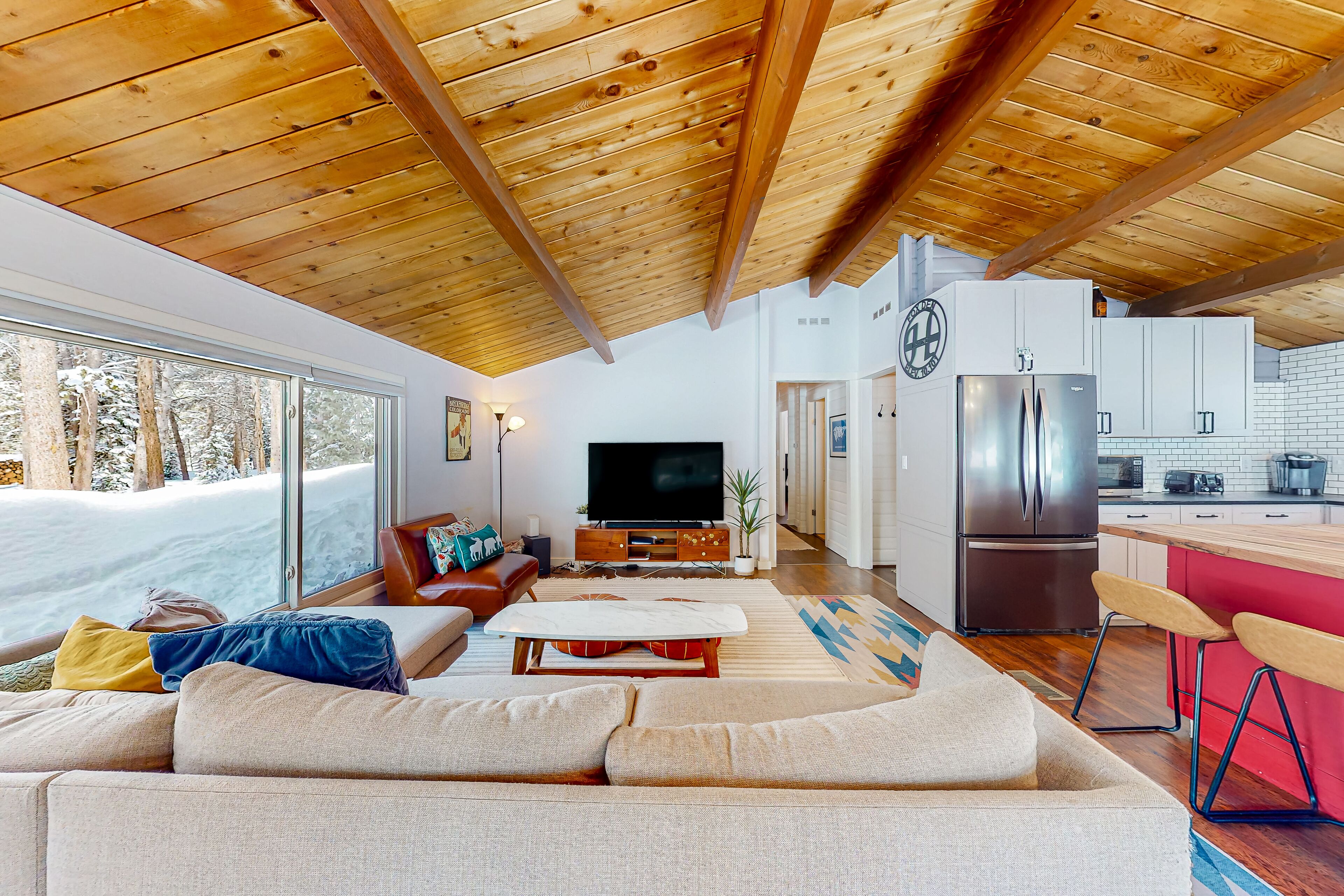 Dog-friendly mountain stay with a woodstove, board games, patio & W/D