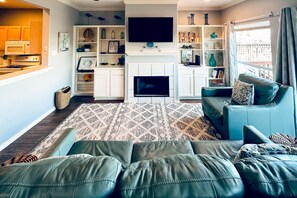 Télévision, cheminée