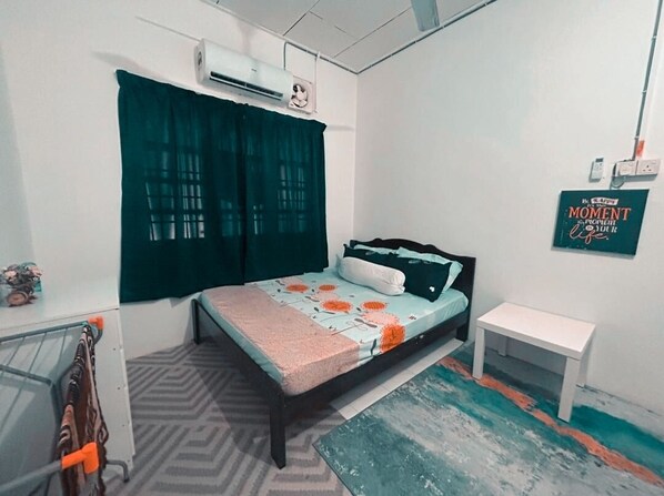 Family Room | 3 bedrooms, iron/ironing board - HUDA HOMESTAY BANDAR TANAH MERAH (Tanah Merah)