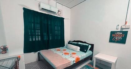 HUDA HOMESTAY BANDAR TANAH MERAH