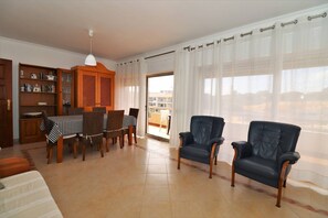 Dining - Vacation Apartment In Quarteira (Quarteira)