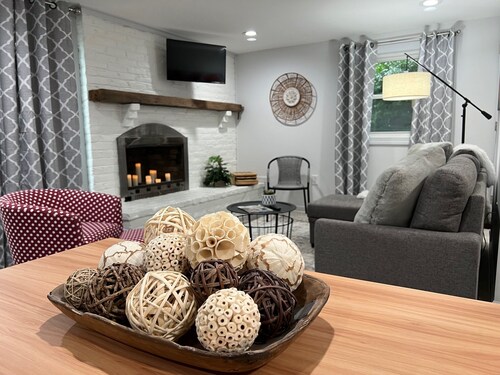 1st Floor Condo: Min to Nook, Amish Ctry, Hershey, Lancaster City: PetFriendly