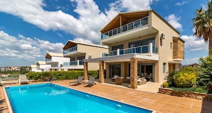 Villa Dina with private pool