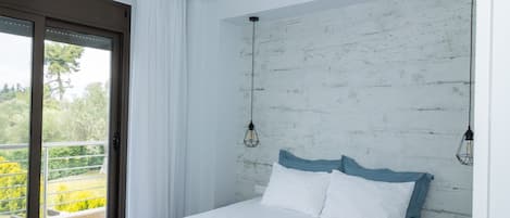 3 bedrooms, iron/ironing board, Internet