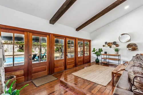Huge Private Pool & Yard |Backyard Beach Barbecue |Fenced |Dogs Ok |Hammock |Fire Pit |Game Room