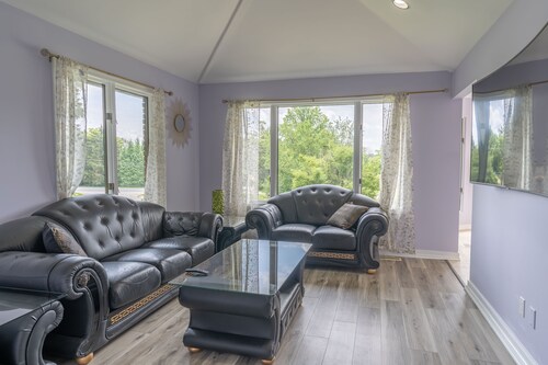 Private Guest House - Please note does NOT sleeps 30