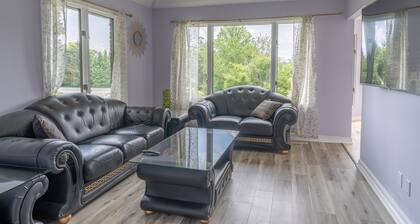 Private Guest House - Please note does NOT sleeps 30