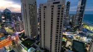 Unclassified image, 4 of 18, button - Couples Studio in the Heart of Surfers (Surfers Paradise)