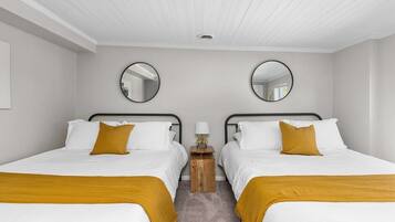 2 slaapkamers, een strijkplank/strijkijzer, reisbedje, gratis wifi