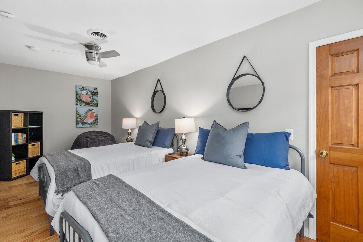 Classic Soulard 2BD King Master & Private Deck