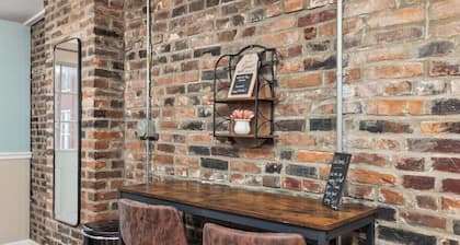 Cozy Soulard 2BR w/ Free Parking