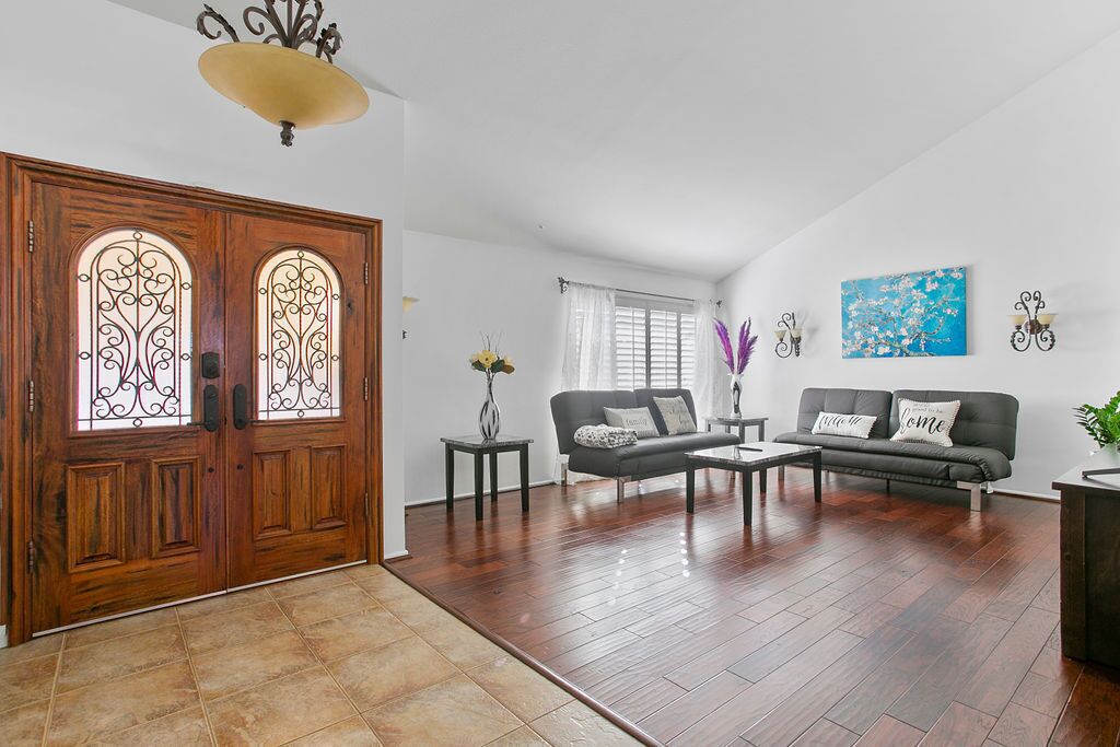 Spacious Villa in Huntington Beach, CA