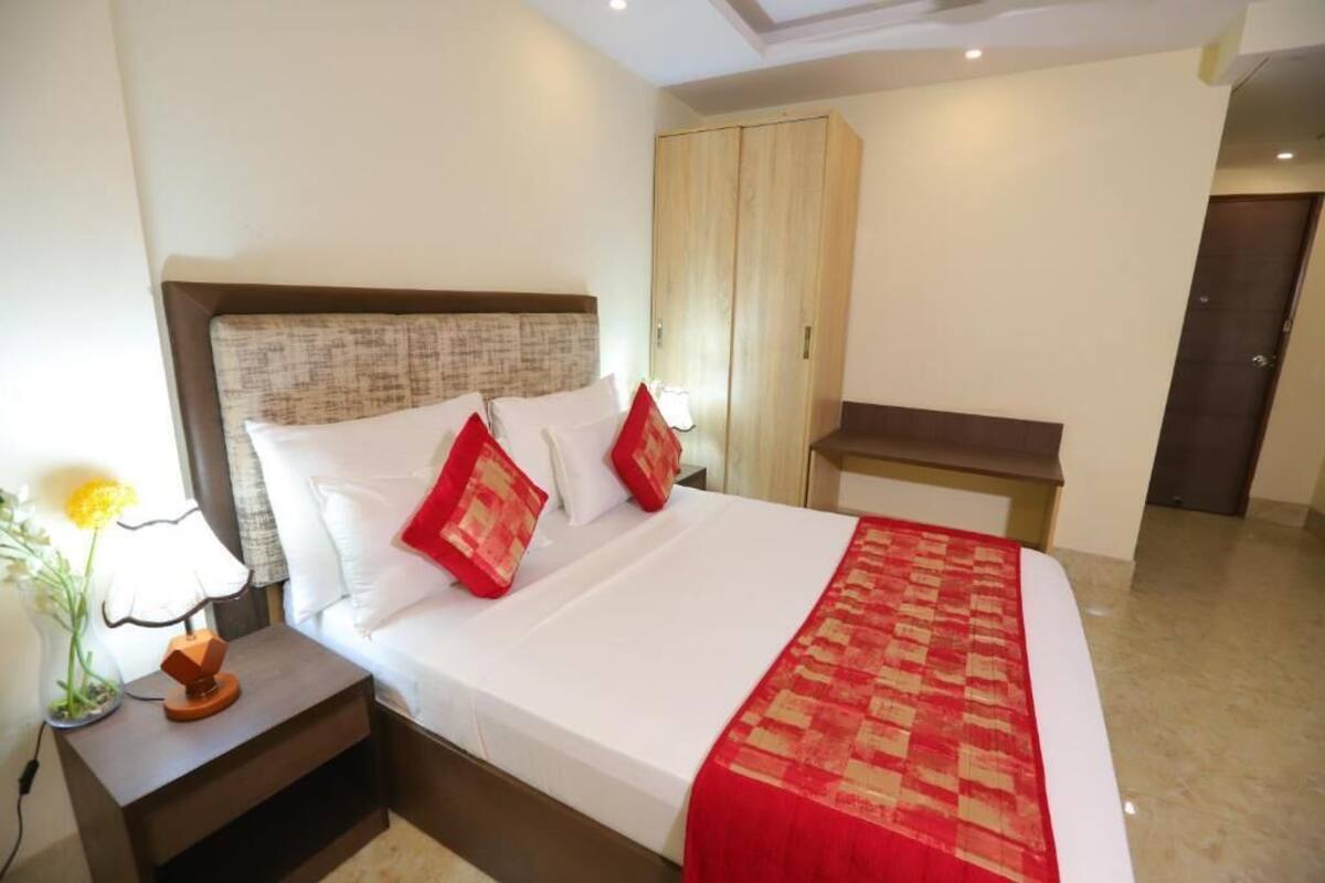 Executive Double Room | Desk, soundproofing, free WiFi