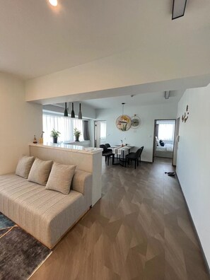 Luxury Apartment | Living area - Beijing Jiuxian Apartment (Beijing)