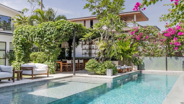 Outdoor pool - Mandala The Home (Canggu)