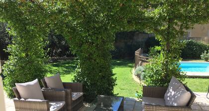Maison avec piscine à cÎté du pont du Gard