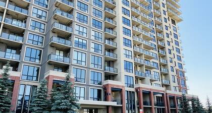 Full Train Station Apartment at Heritage Station (Near Stampede)