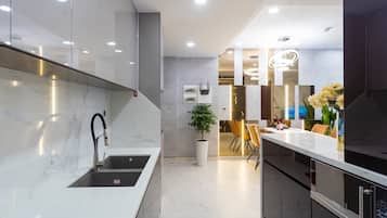 Căn hộ Premium, 2 phòng ngủ | Bếp riêng | Tủ lạnh, lò vi sóng, bếp nấu, nồi cơm