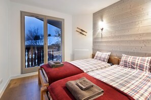 3 bedrooms, free WiFi, bed sheets