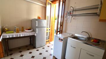 Réfrigérateur, plaque de cuisson