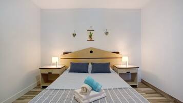 3 habitaciones, tabla de planchar con plancha y wifi gratis