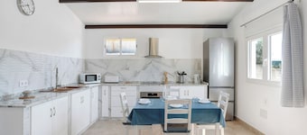 Holiday Home "Naranjos" with Private Garden & Wi-Fi