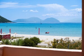 Beach nearby - Apartment 'Iole' with Sea View, Wi-Fi and Air Conditioning (Lefkada)