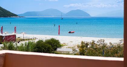 Apartment 'Iole' with Sea View, Wi-Fi and Air Conditioning