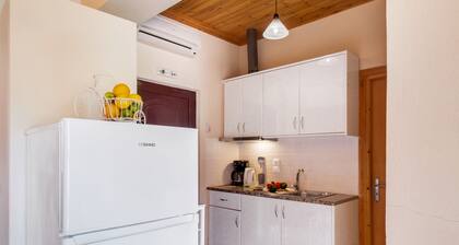 Apartamento 'Iole' con vistas al mar, Wi-Fi y aire acondicionado