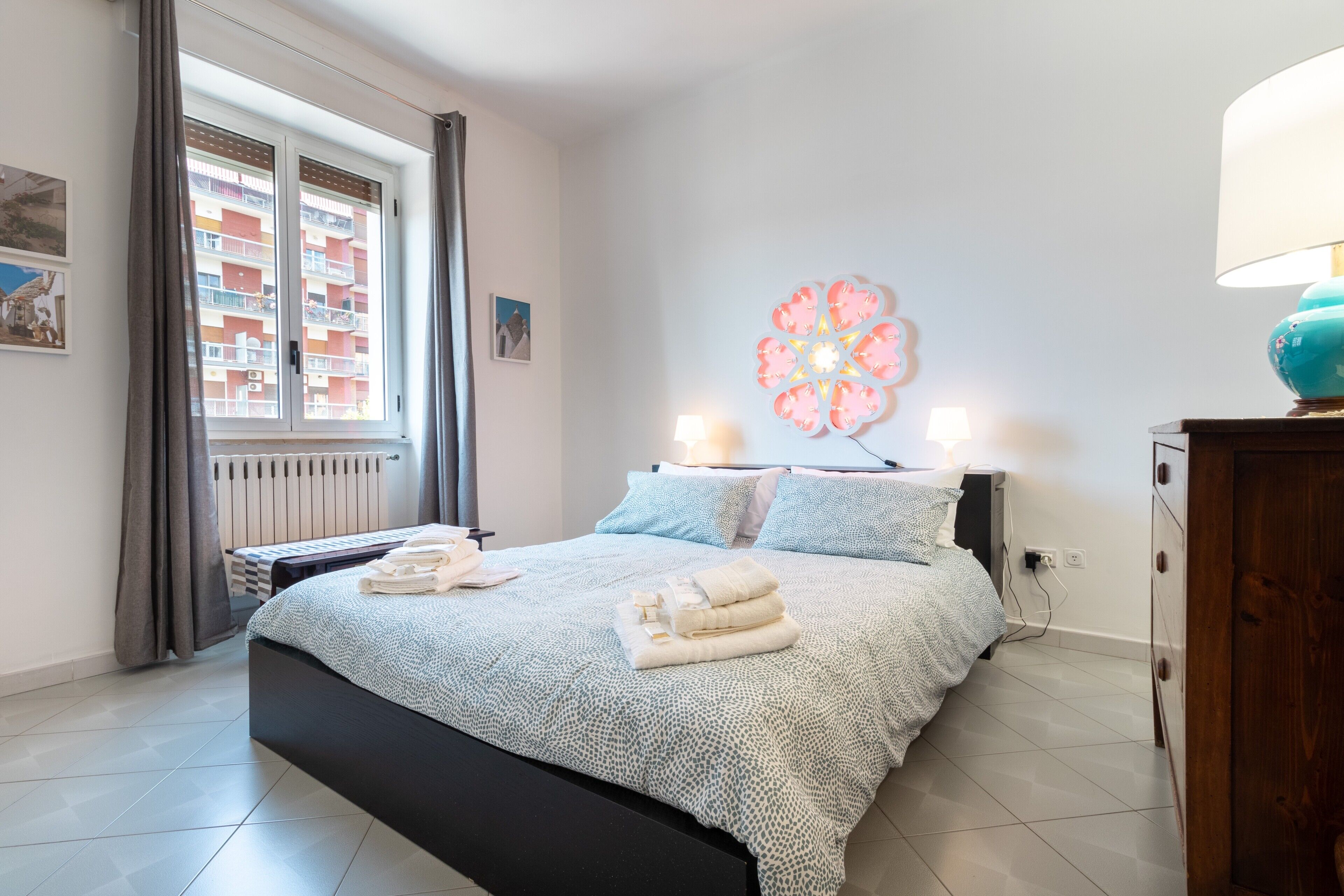 2 bedrooms, iron/ironing board, WiFi (free), bed sheets