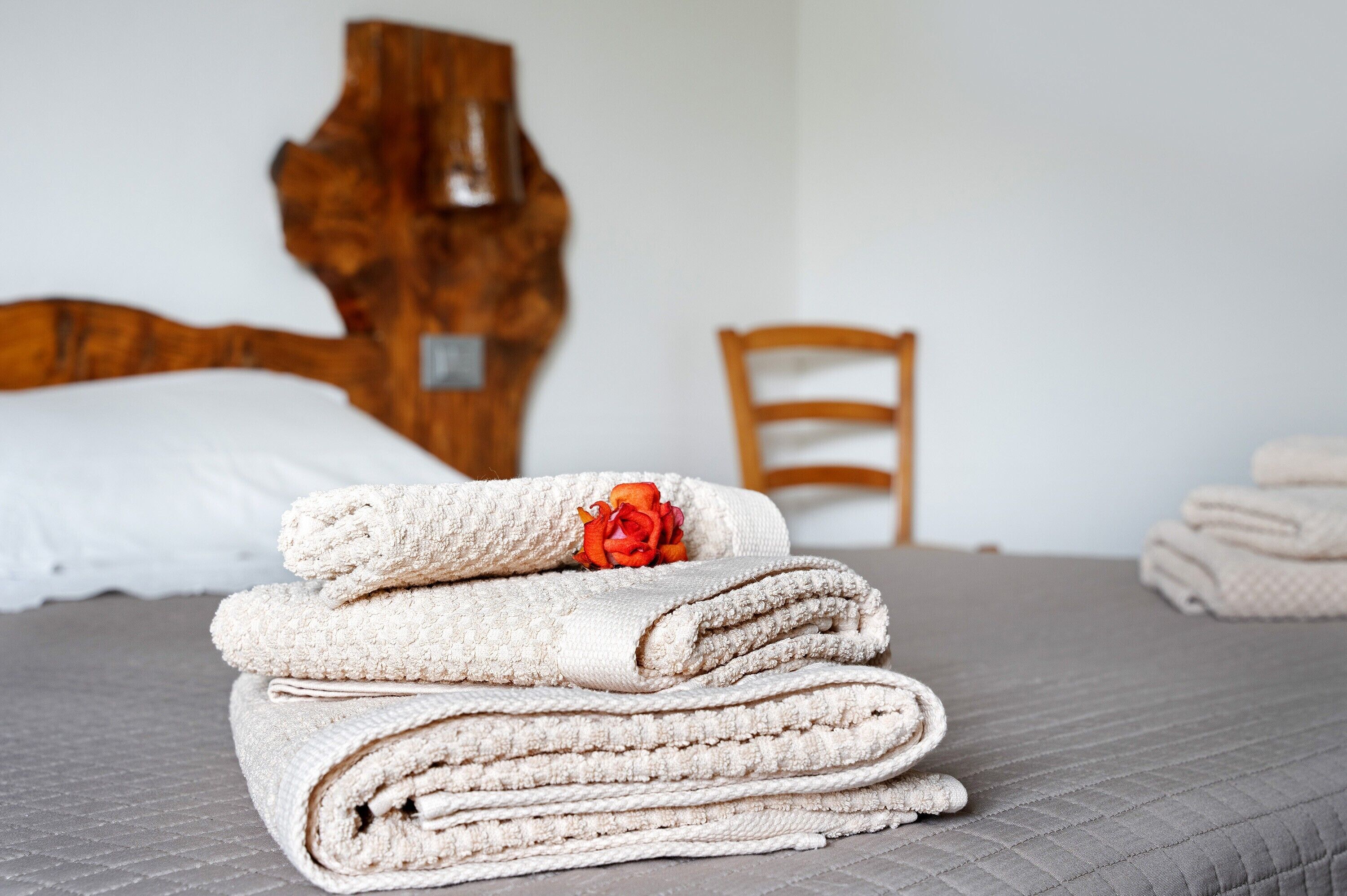 1 slaapkamer, een strijkplank/strijkijzer, wifi, beddengoed