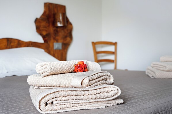 1 quarto, ferros/tábuas de passar roupa, Wi-Fi, roupa de cama