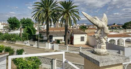 Villa "Empuries A2" with Private Pool & Wi-Fi