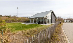Exterior - Holiday Home in Renesse near the Beach (Renesse)