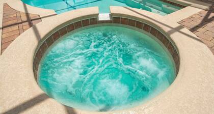 Coastal Decor-Hen's Nest- Privacy-Pool & Spa- Gated Community
