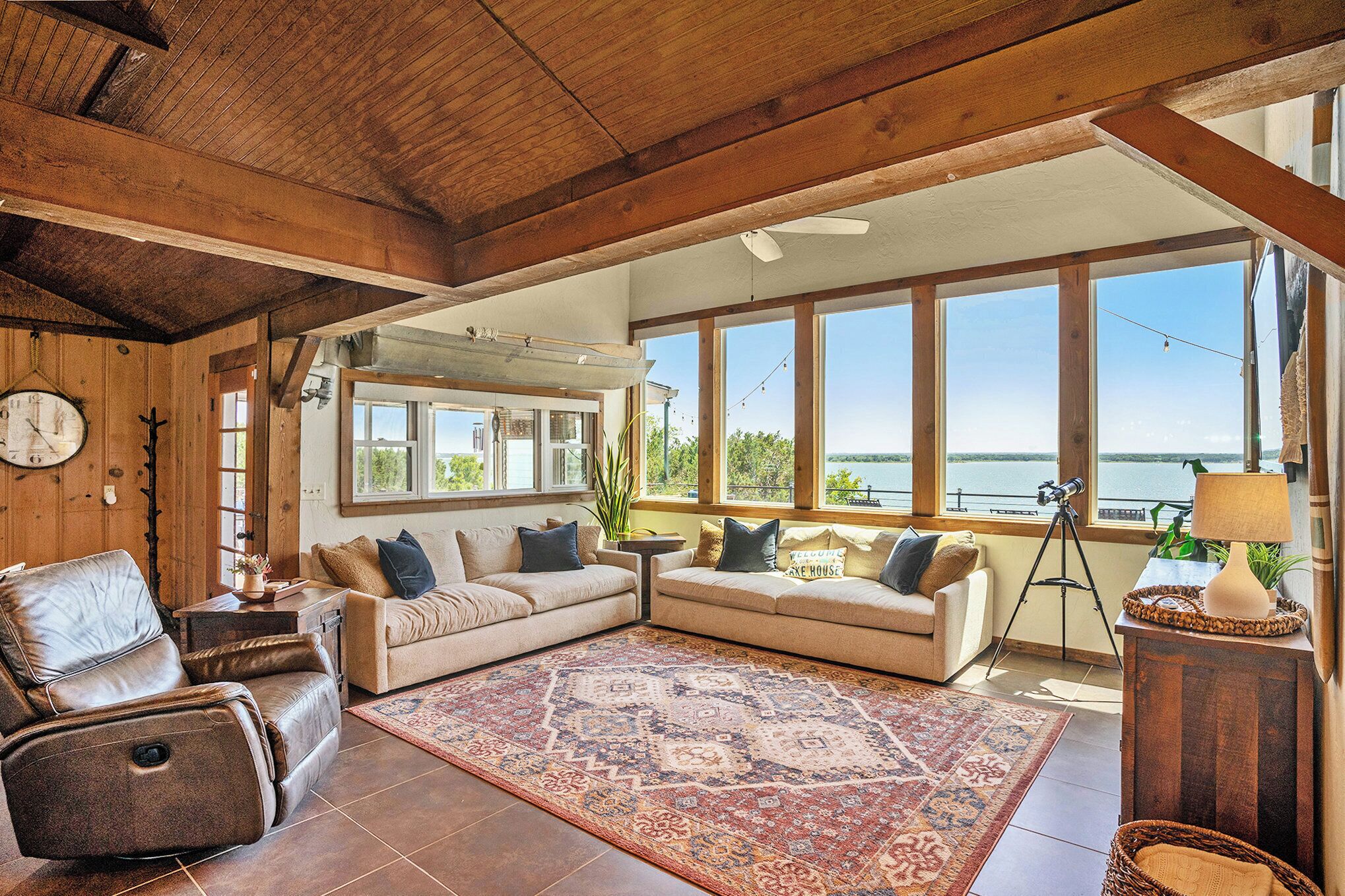 Lakefront Sunset Views