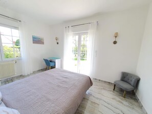 2 bedrooms, desk, soundproofing, iron/ironing board - Quiet accommodation (parking, wifi, garden) (Berck)