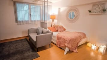 1 quarto, Wi-Fi de cortesia, roupa de cama